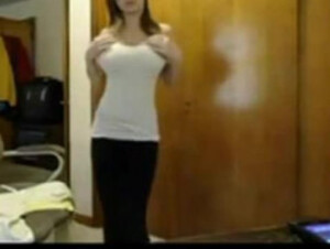 Teen Shows Breast